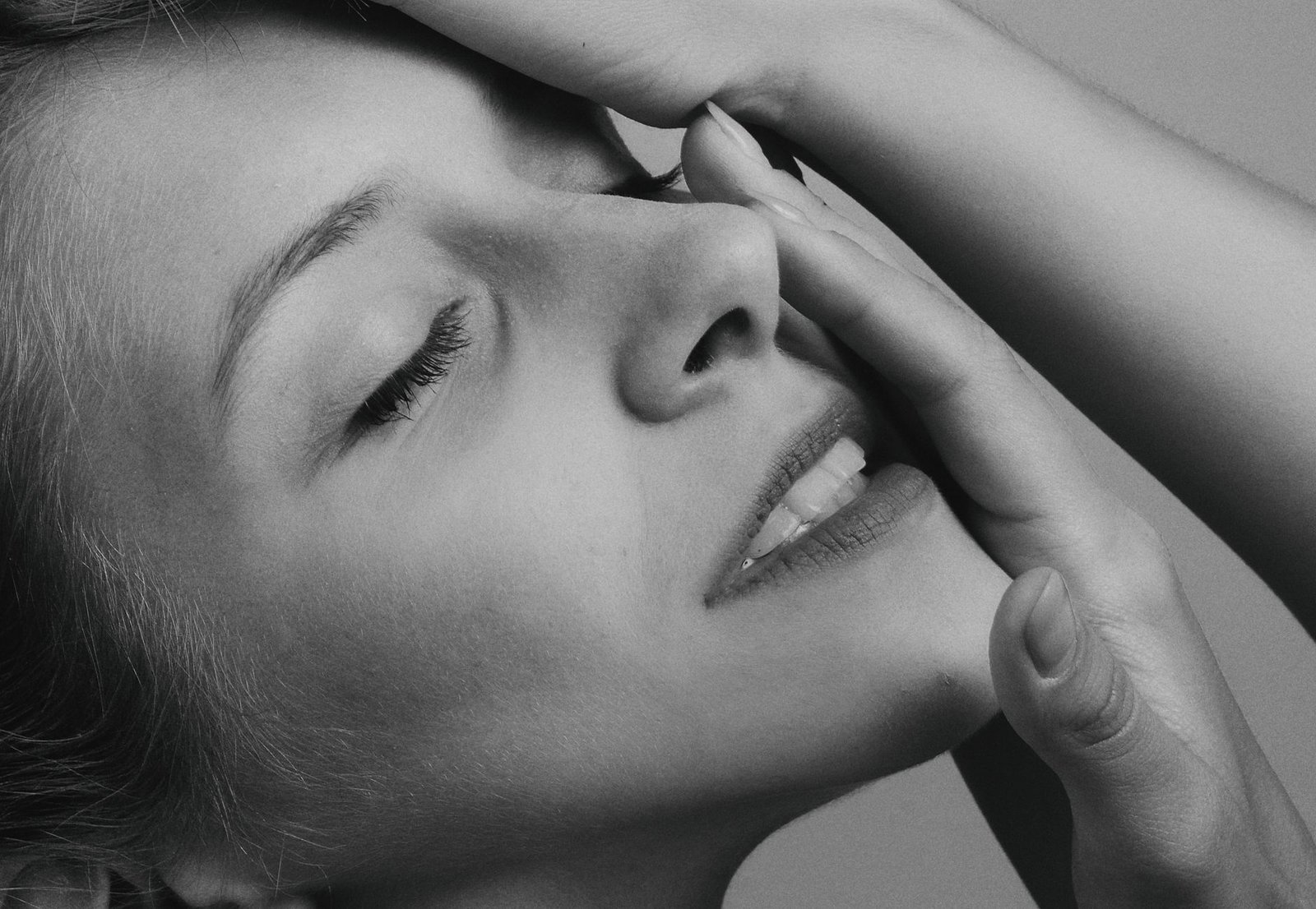 Masseter Botox Maldives relaxes the chewing muscle to ease grinding and slim the jaw